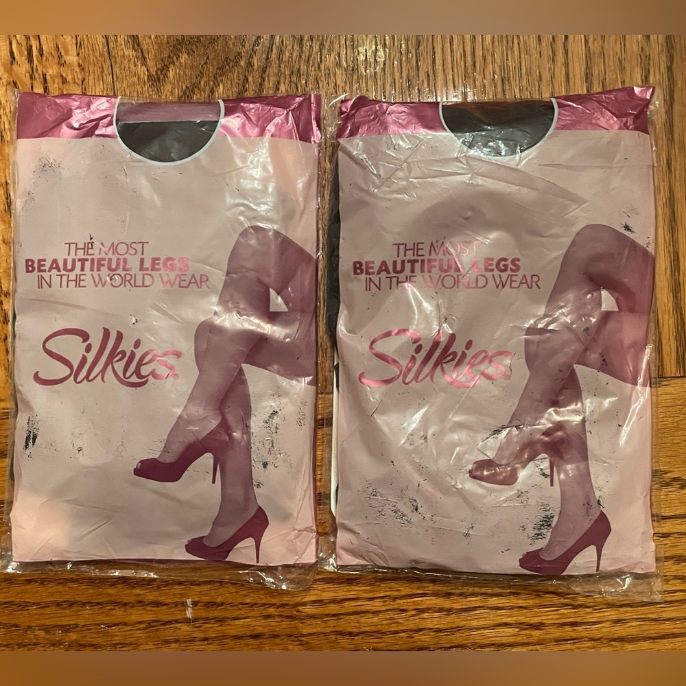 SILKIES ULTRA SHAPELY PERFECTION XTALL OFF BLACK PANTYHOSE